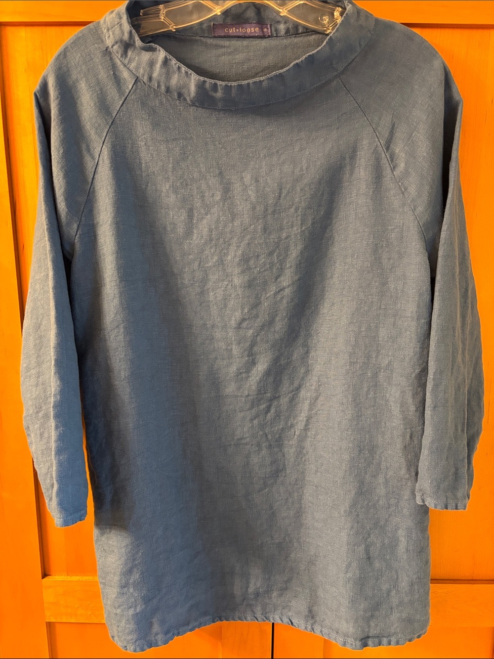 3/4 length sleeve cut loose linen top, made of 100% linen.  Size S